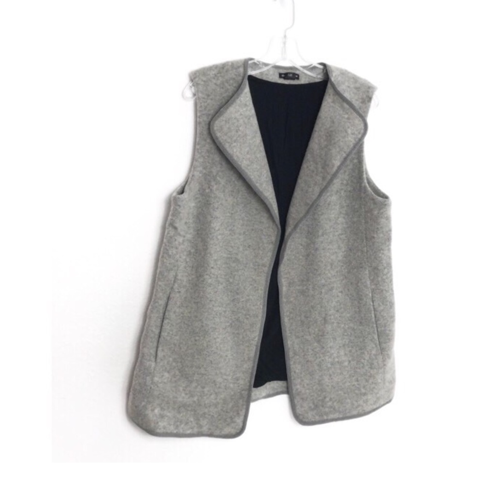 Club Monaco Gray Wool Sleeveless Vest Large